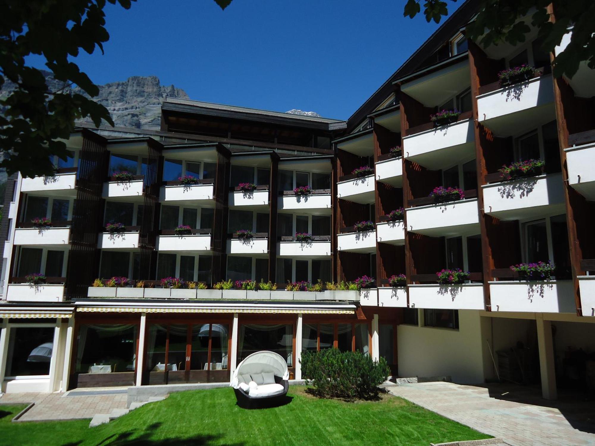 Hotel Quellenhof ลอยเคอร์บัด ภายนอก รูปภาพ