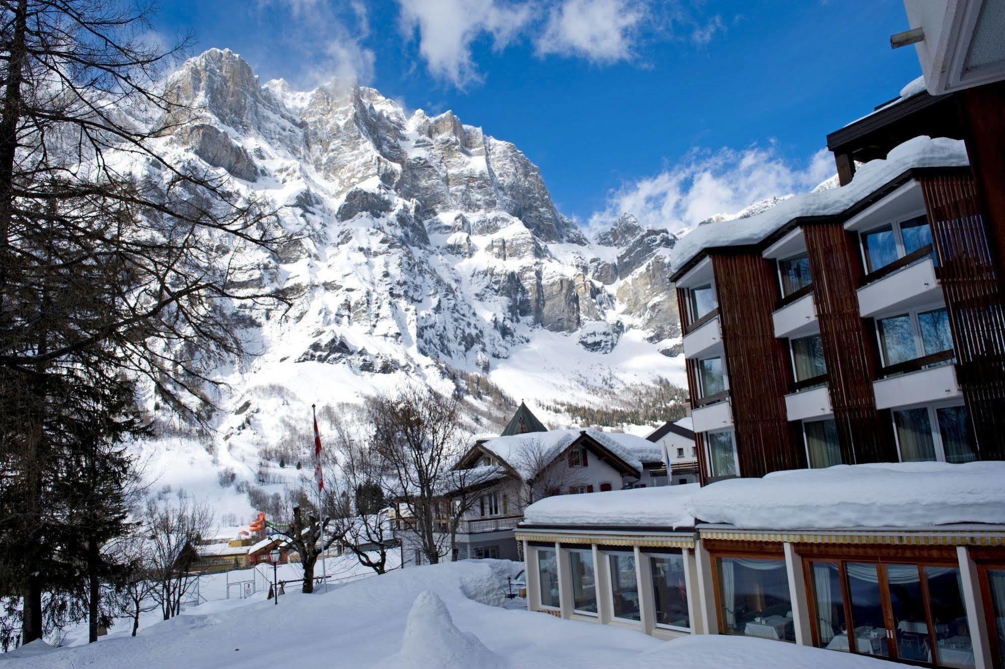 Hotel Quellenhof ลอยเคอร์บัด ภายนอก รูปภาพ