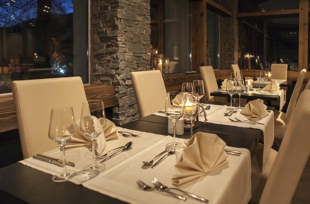 Hotel Quellenhof ลอยเคอร์บัด ภายนอก รูปภาพ